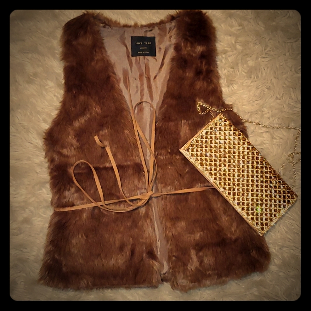 Fur vest